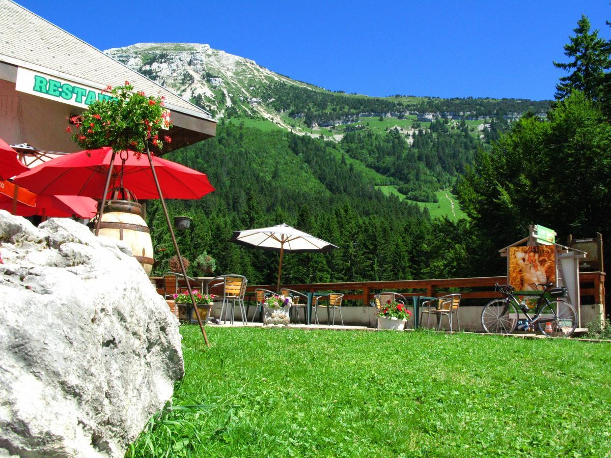 Hotel Cartusia Sarcenas Екстер'єр фото