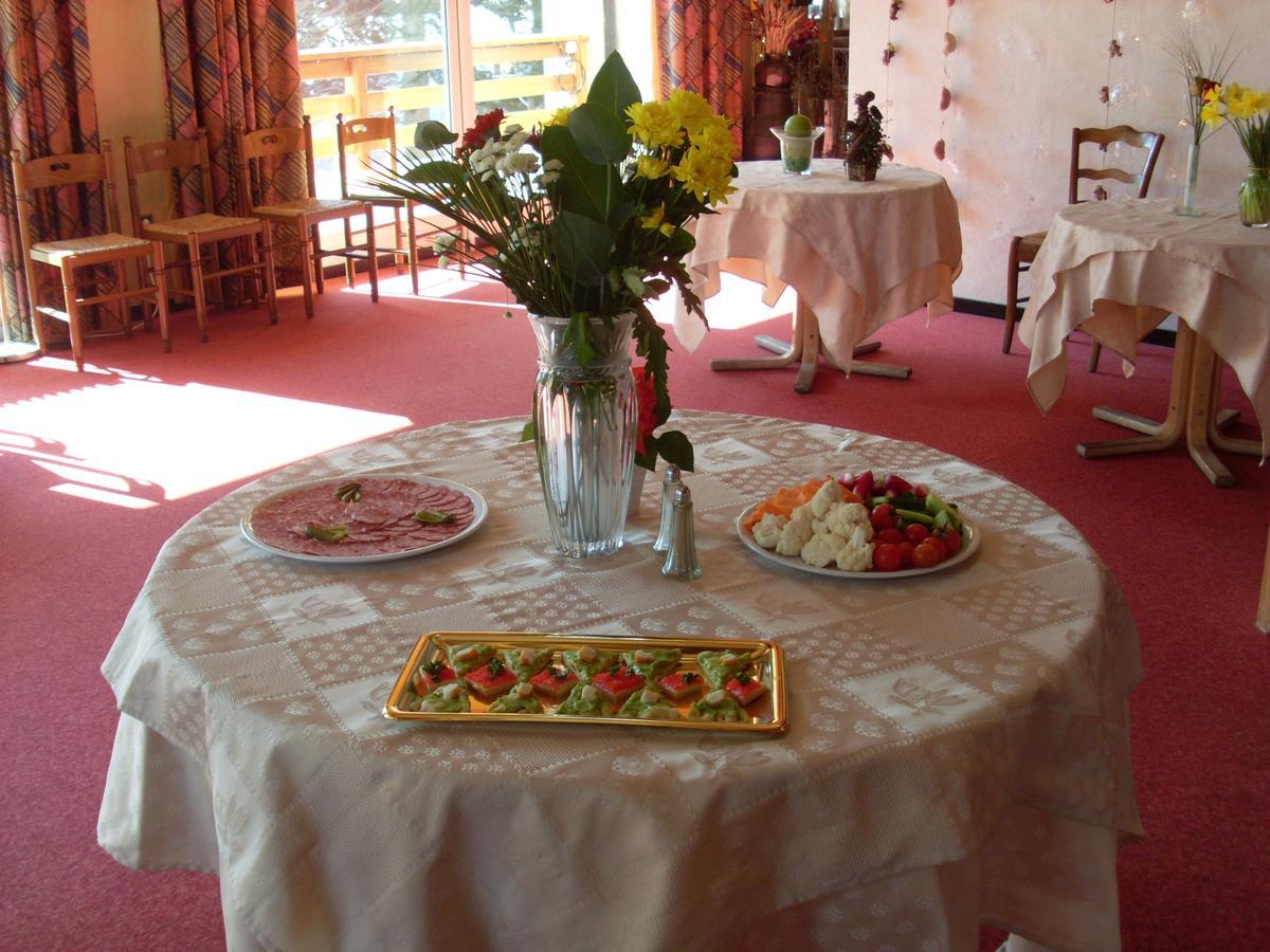 Hotel Cartusia Sarcenas Екстер'єр фото