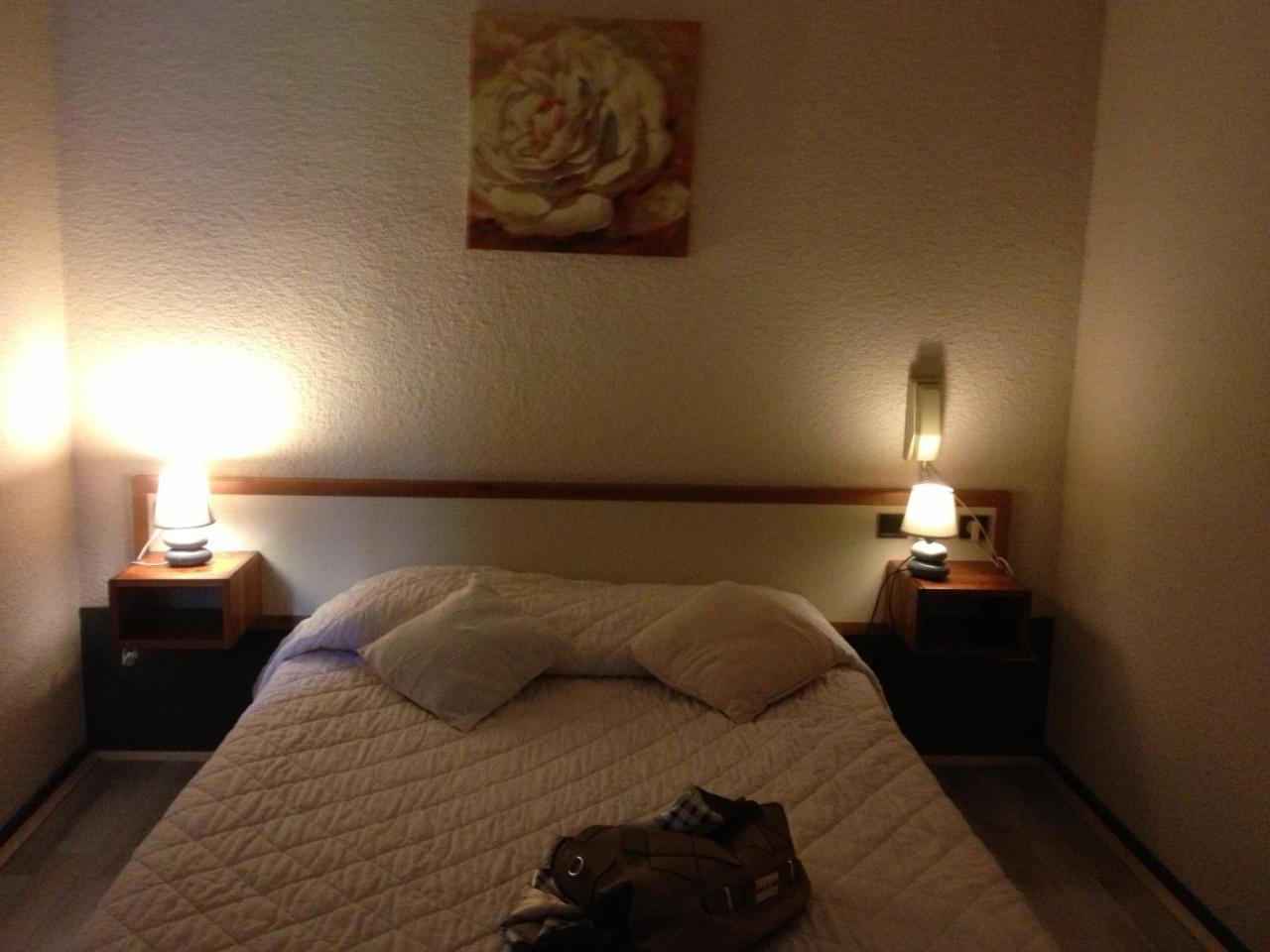 Hotel Cartusia Sarcenas Екстер'єр фото
